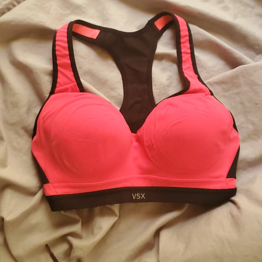 LIKE NEW VS Sport Bra